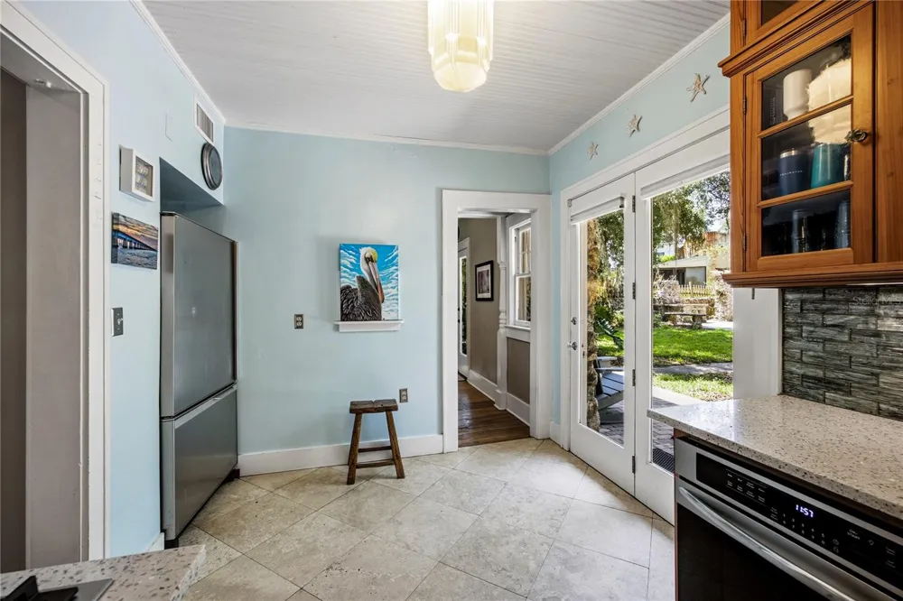 720 NE BOULEVARD Gainesville, FL 32601