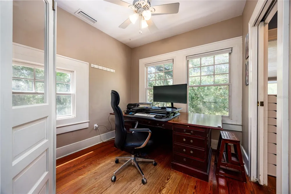 720 NE BOULEVARD Gainesville, FL 32601