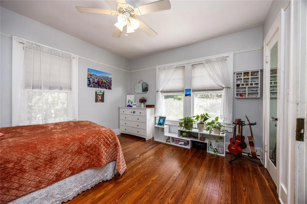 720 NE BOULEVARD Gainesville, FL 32601