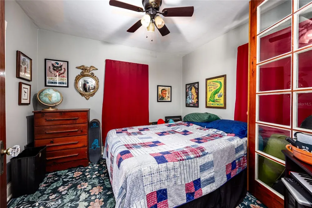 720 NE BOULEVARD Gainesville, FL 32601