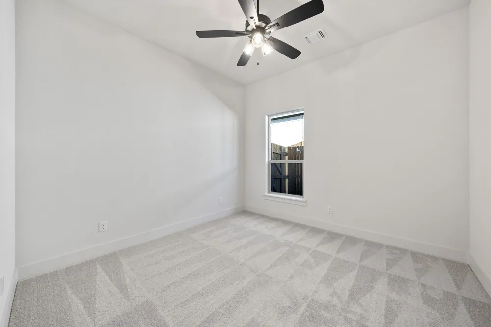 902 Boston Lane River Oaks, TX 76114
