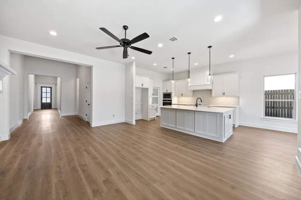 902 Boston Lane River Oaks, TX 76114