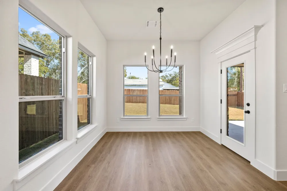 902 Boston Lane River Oaks, TX 76114