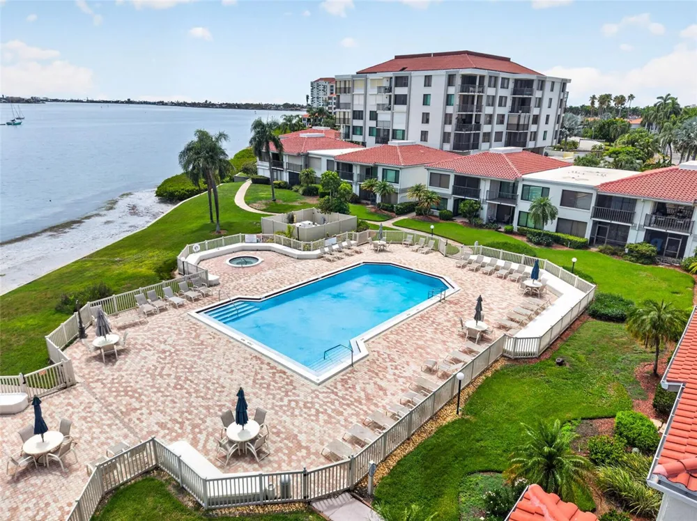 6365 BAHIA DEL MAR BOULEVARD #106 St Petersburg, FL 33715