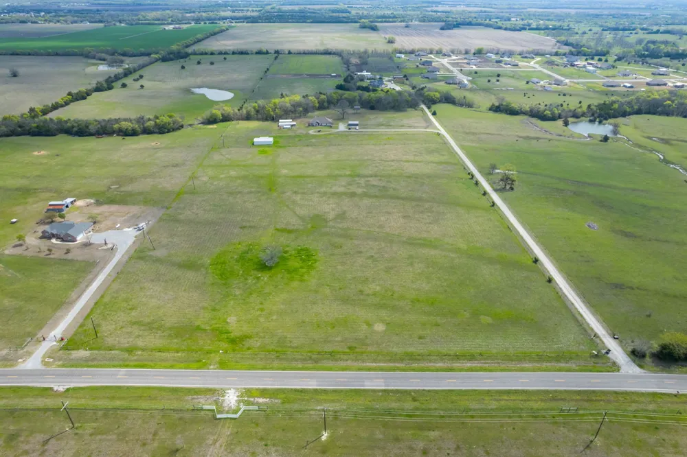 3881 Fm 815 Leonard, TX 75452