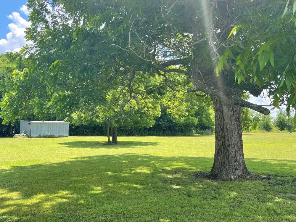 3881 Fm 815 Leonard, TX 75452