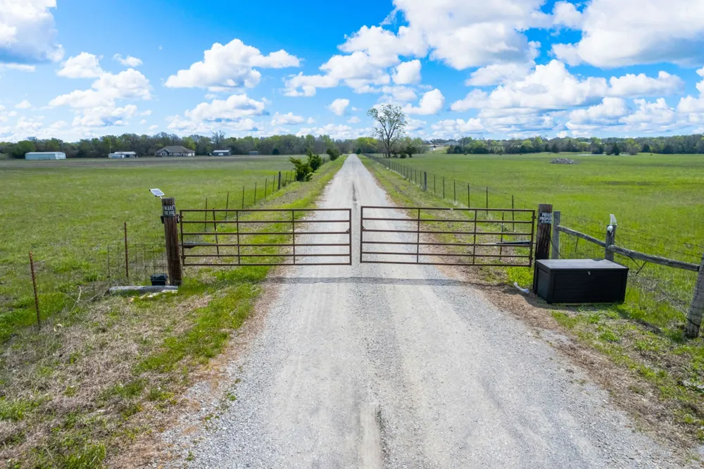 3881 Fm 815 Leonard, TX 75452