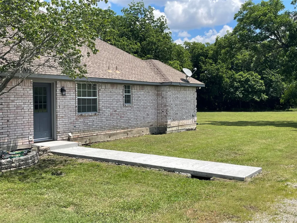 3881 Fm 815 Leonard, TX 75452