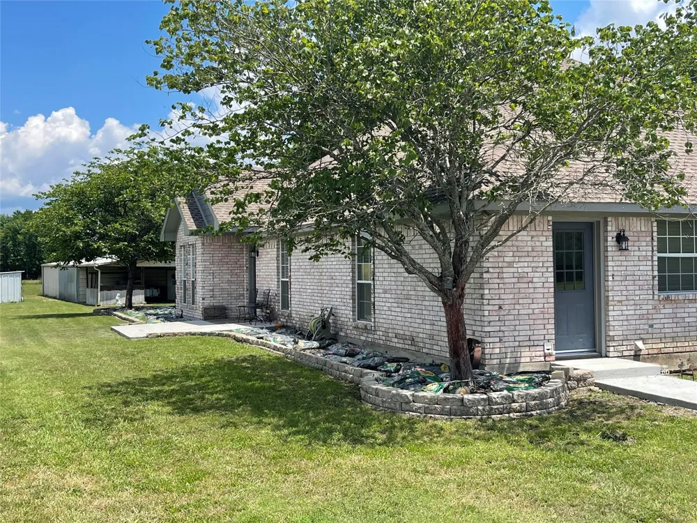 3881 Fm 815 Leonard, TX 75452