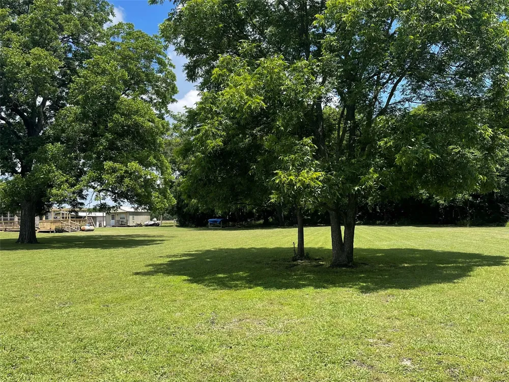 3881 Fm 815 Leonard, TX 75452