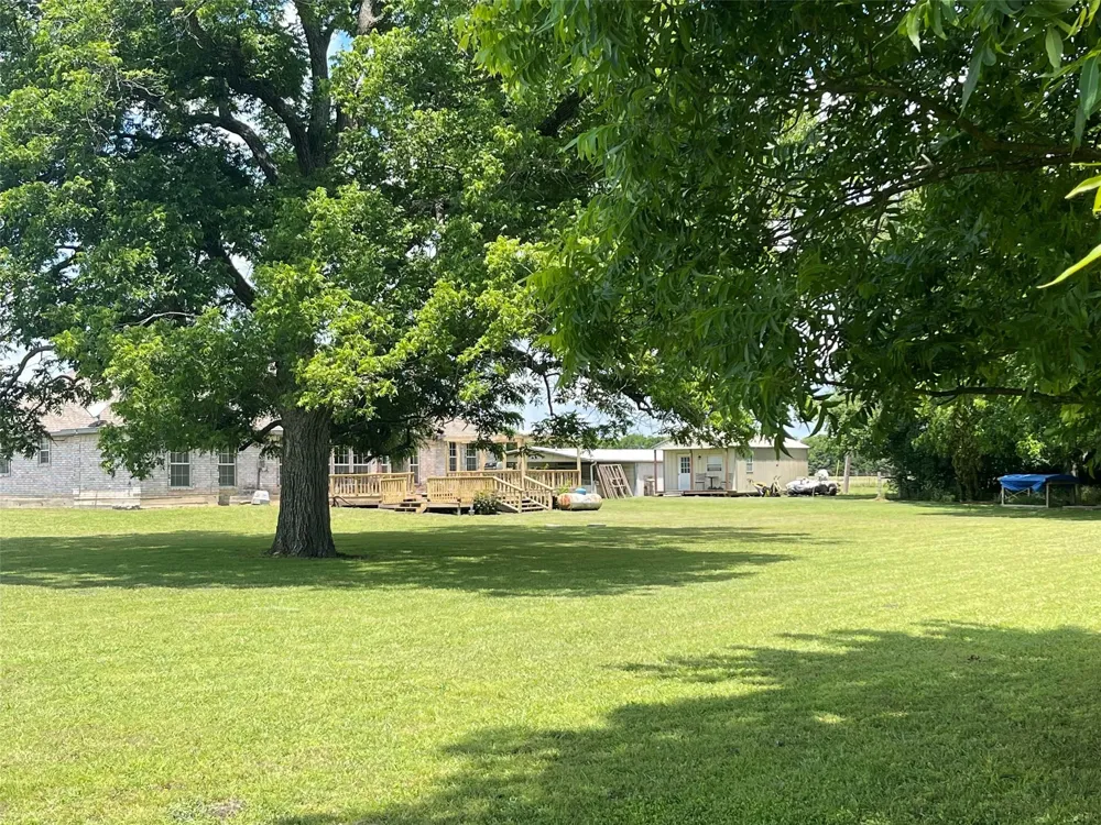 3881 Fm 815 Leonard, TX 75452