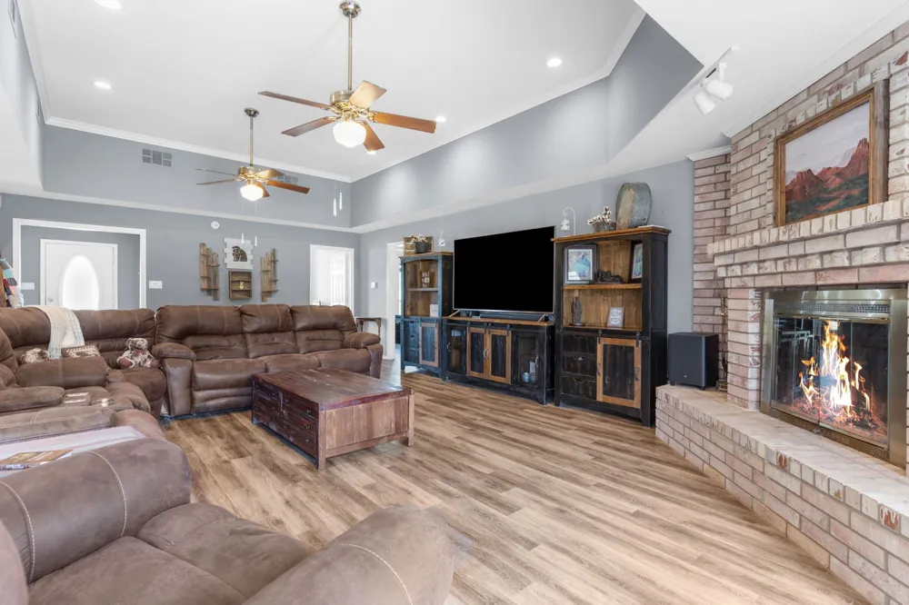 3881 Fm 815 Leonard, TX 75452