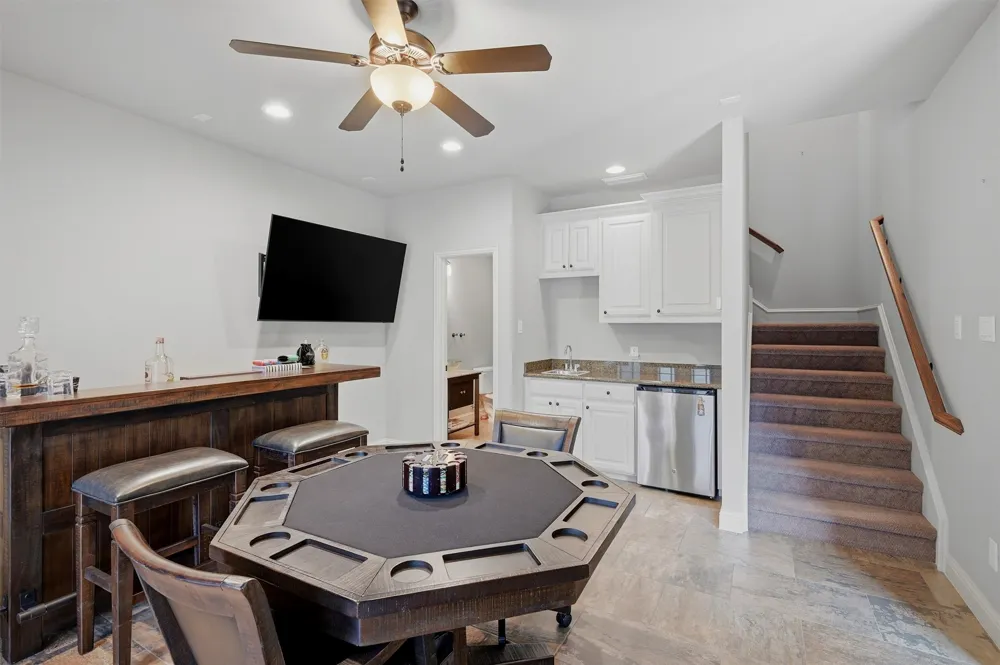 107 Iriquois Drive Lake Kiowa, TX 76240