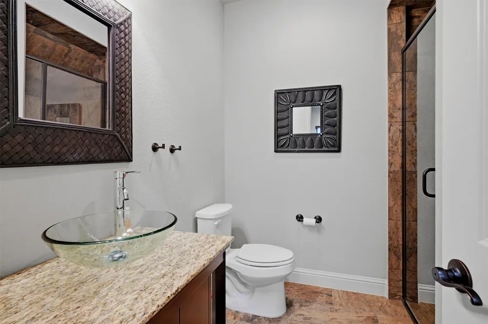 107 Iriquois Drive Lake Kiowa, TX 76240