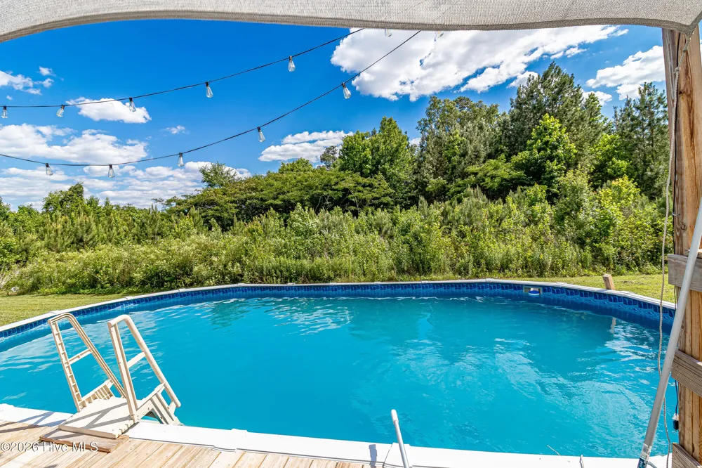 6868 Glover Road Elm City, NC 27822