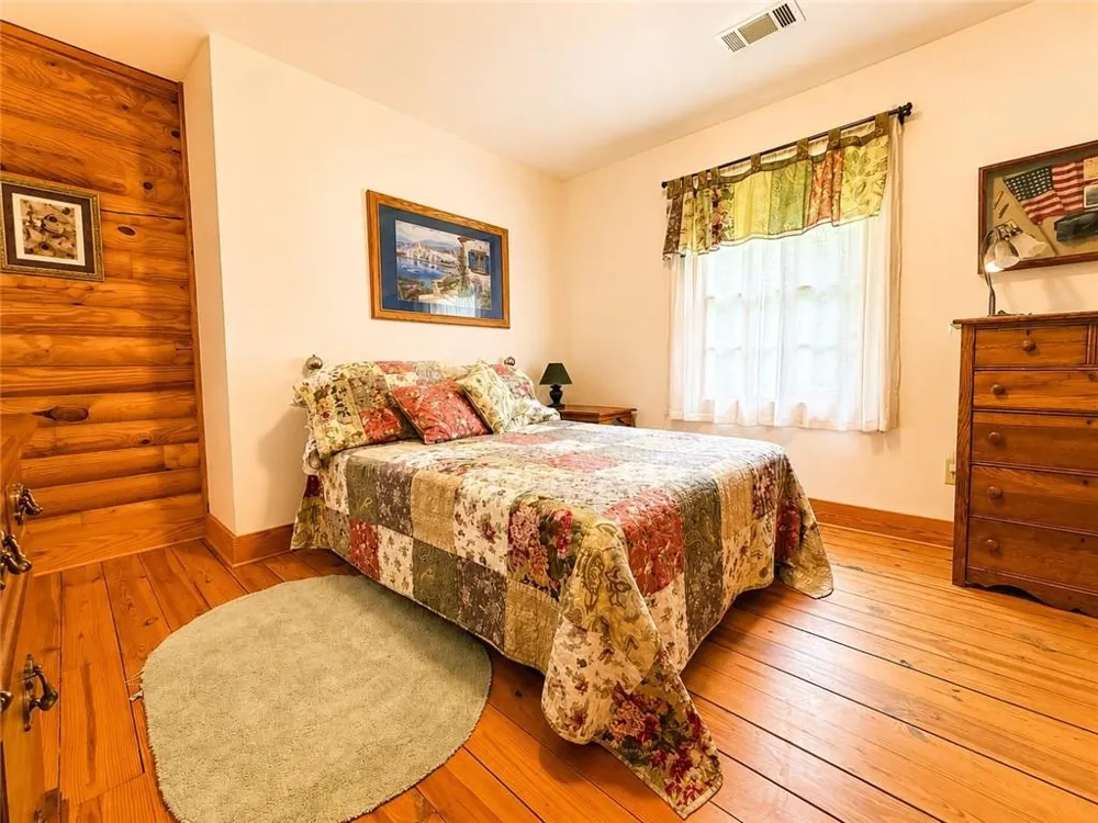 1120 Ridgewood Drive Pendergrass, GA 30567