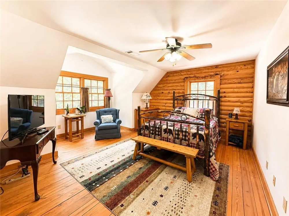 1120 Ridgewood Drive Pendergrass, GA 30567