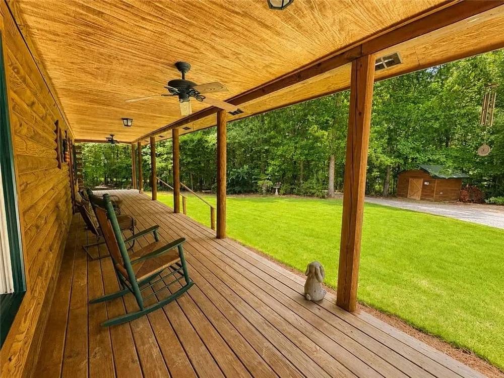 1120 Ridgewood Drive Pendergrass, GA 30567