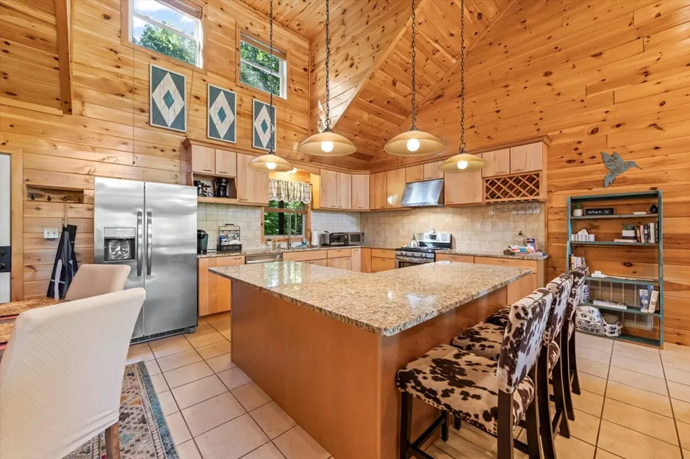 Hummingbird Lane Almond, NC 28702