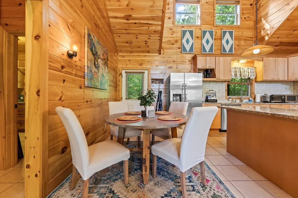 Hummingbird Lane Almond, NC 28702