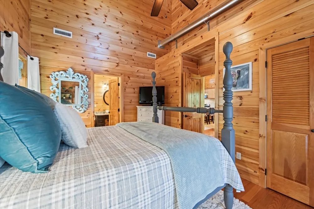 Hummingbird Lane Almond, NC 28702