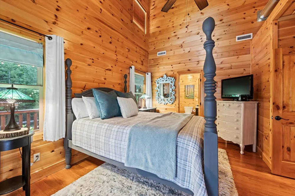Hummingbird Lane Almond, NC 28702