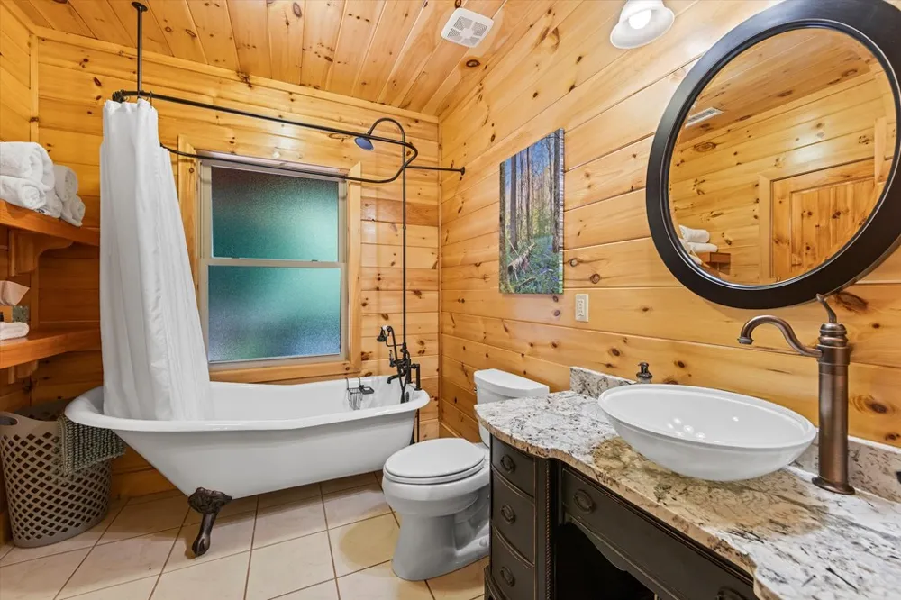 Hummingbird Lane Almond, NC 28702