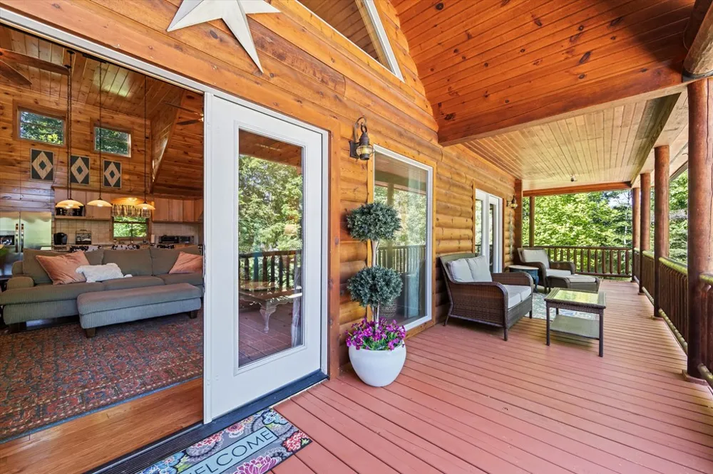Hummingbird Lane Almond, NC 28702