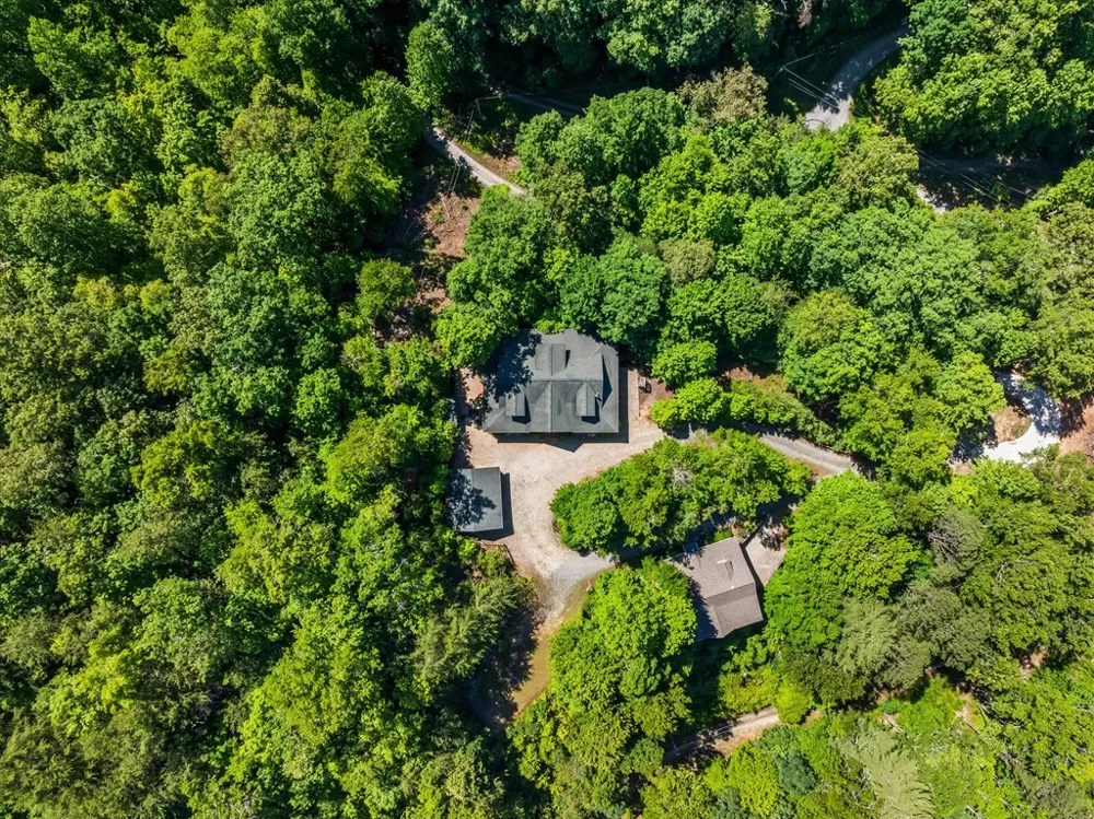 Hummingbird Lane Almond, NC 28702