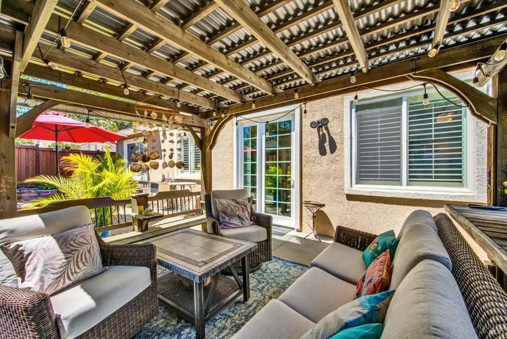413 Crownpointe Circle Vacaville, CA 95687