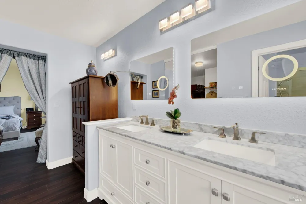 413 Crownpointe Circle Vacaville, CA 95687