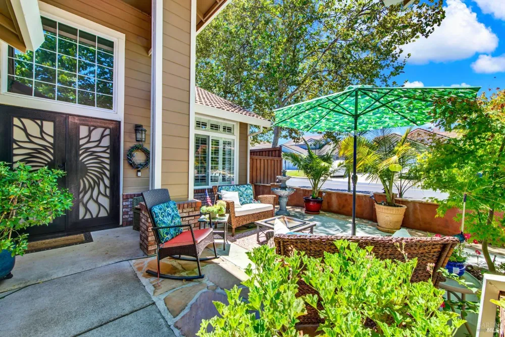 413 Crownpointe Circle Vacaville, CA 95687