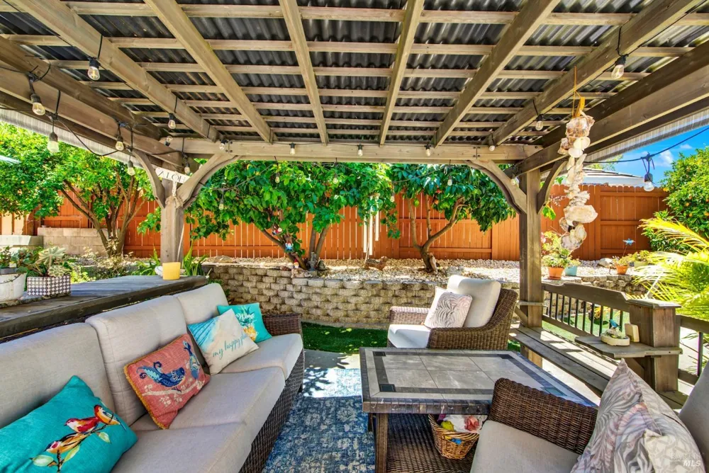 413 Crownpointe Circle Vacaville, CA 95687