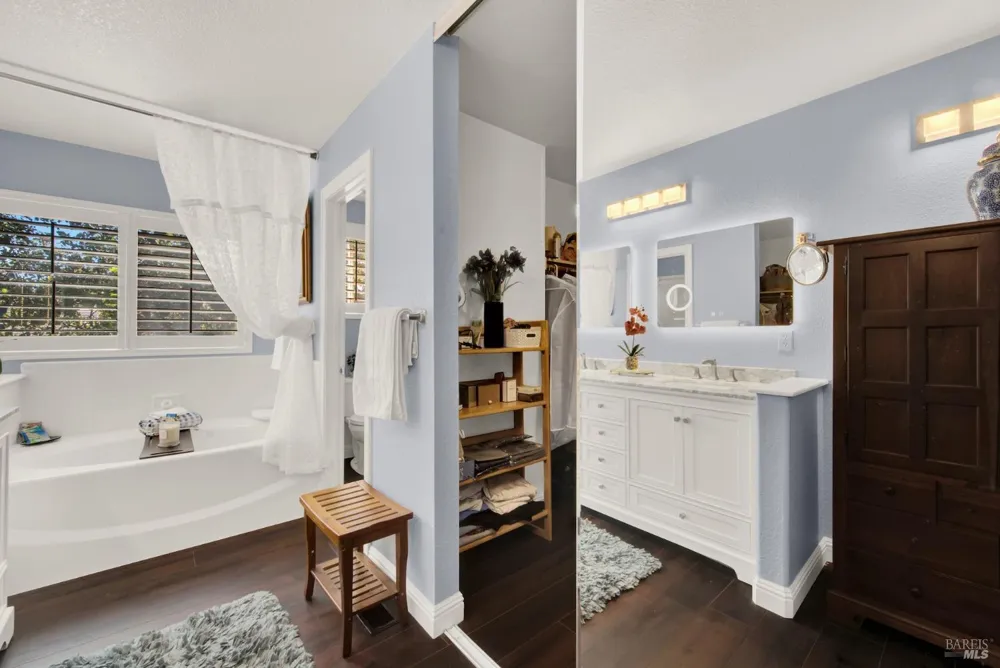 413 Crownpointe Circle Vacaville, CA 95687