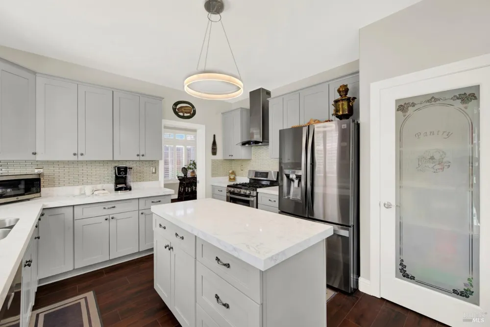 413 Crownpointe Circle Vacaville, CA 95687