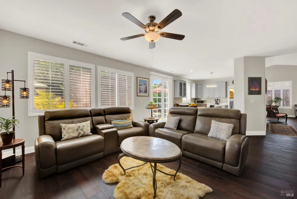 413 Crownpointe Circle Vacaville, CA 95687