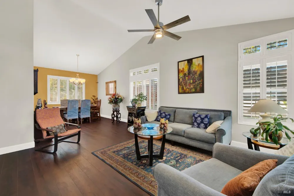 413 Crownpointe Circle Vacaville, CA 95687