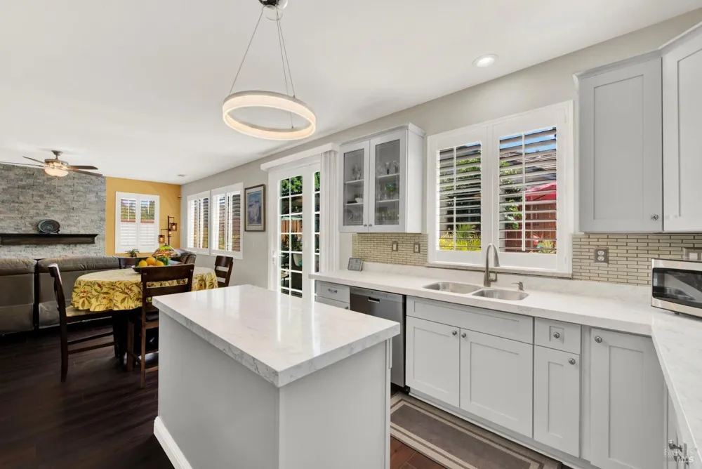 413 Crownpointe Circle Vacaville, CA 95687