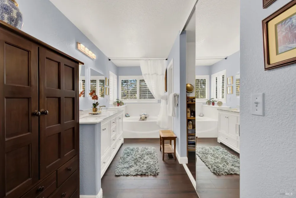 413 Crownpointe Circle Vacaville, CA 95687