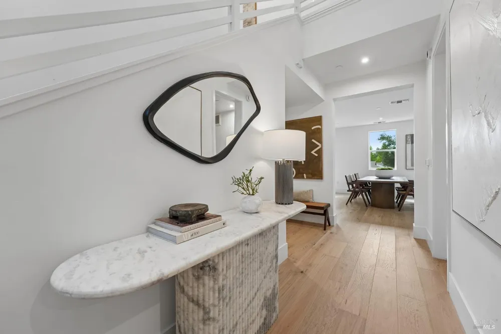 3746 Crown Hill Drive Santa Rosa, CA 95404