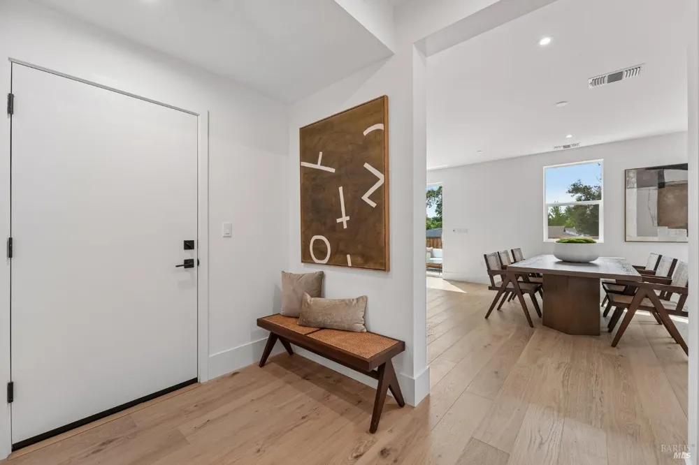 3746 Crown Hill Drive Santa Rosa, CA 95404
