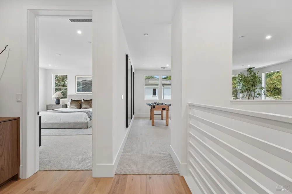 3746 Crown Hill Drive Santa Rosa, CA 95404