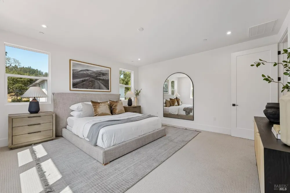3746 Crown Hill Drive Santa Rosa, CA 95404