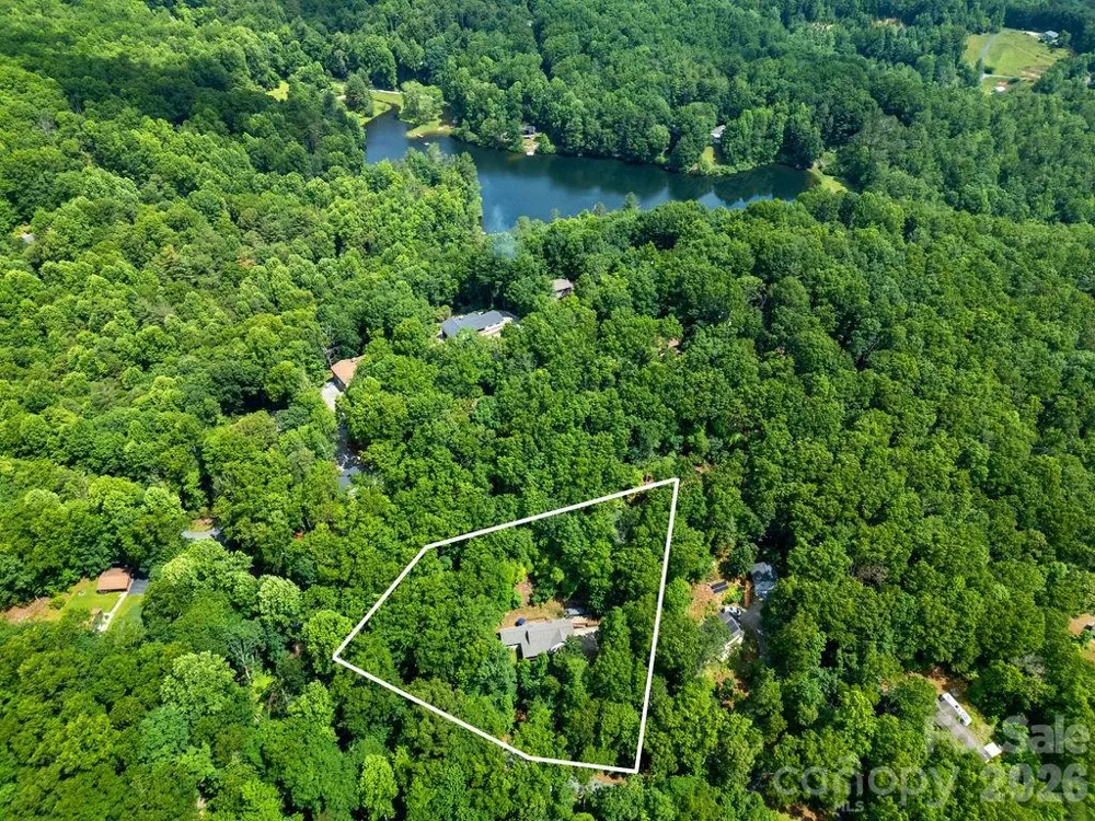 144 Lakeland Drive Pisgah Forest, NC 28768