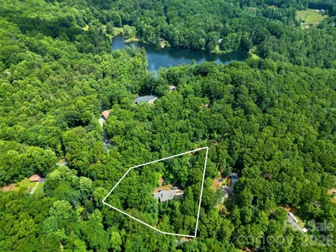 144 Lakeland Drive