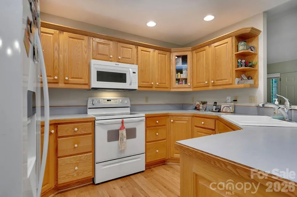 144 Lakeland Drive Pisgah Forest, NC 28768