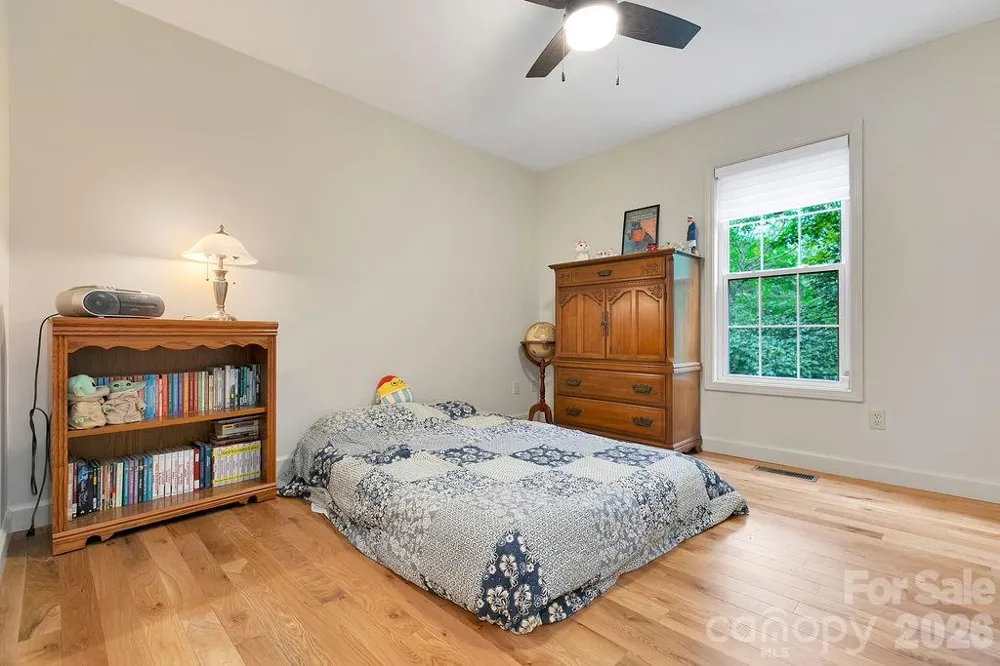 144 Lakeland Drive Pisgah Forest, NC 28768