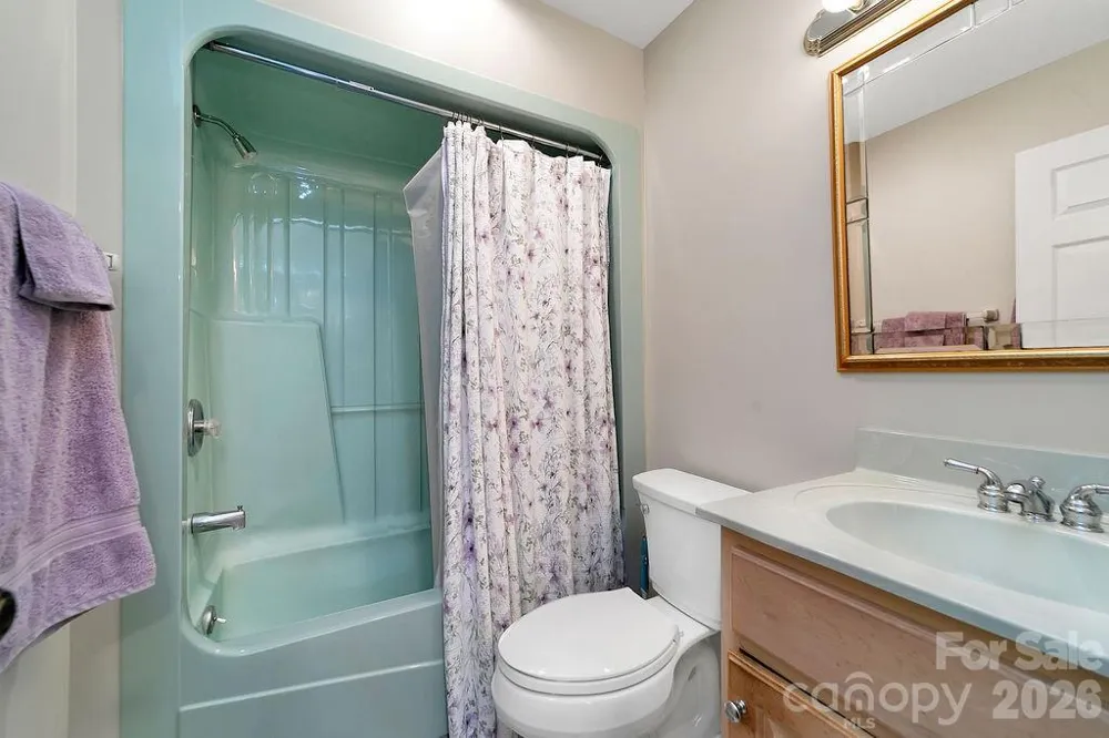 144 Lakeland Drive Pisgah Forest, NC 28768