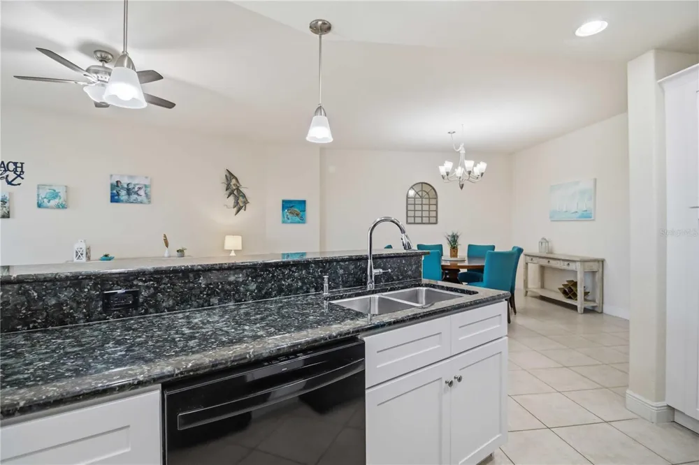 501 HABEN BOULEVARD #704 Palmetto, FL 34221