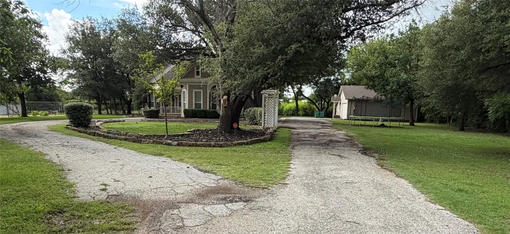 445 W Belknap Street Jacksboro, TX 76458